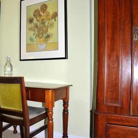 Nocleg ze śniadaniem Wisteria House