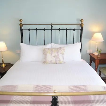 Wisteria House Nocleg ze śniadaniem