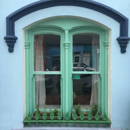 Wisteria House B&B